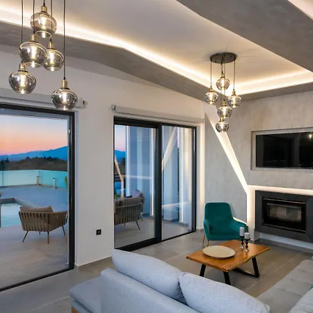 Villa Vatia 3 *